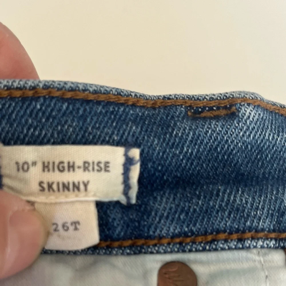 NWT Madewell 10" High Rise Skinny Blue Denim Jeans Women's Size 26T - Picture 4 of 8